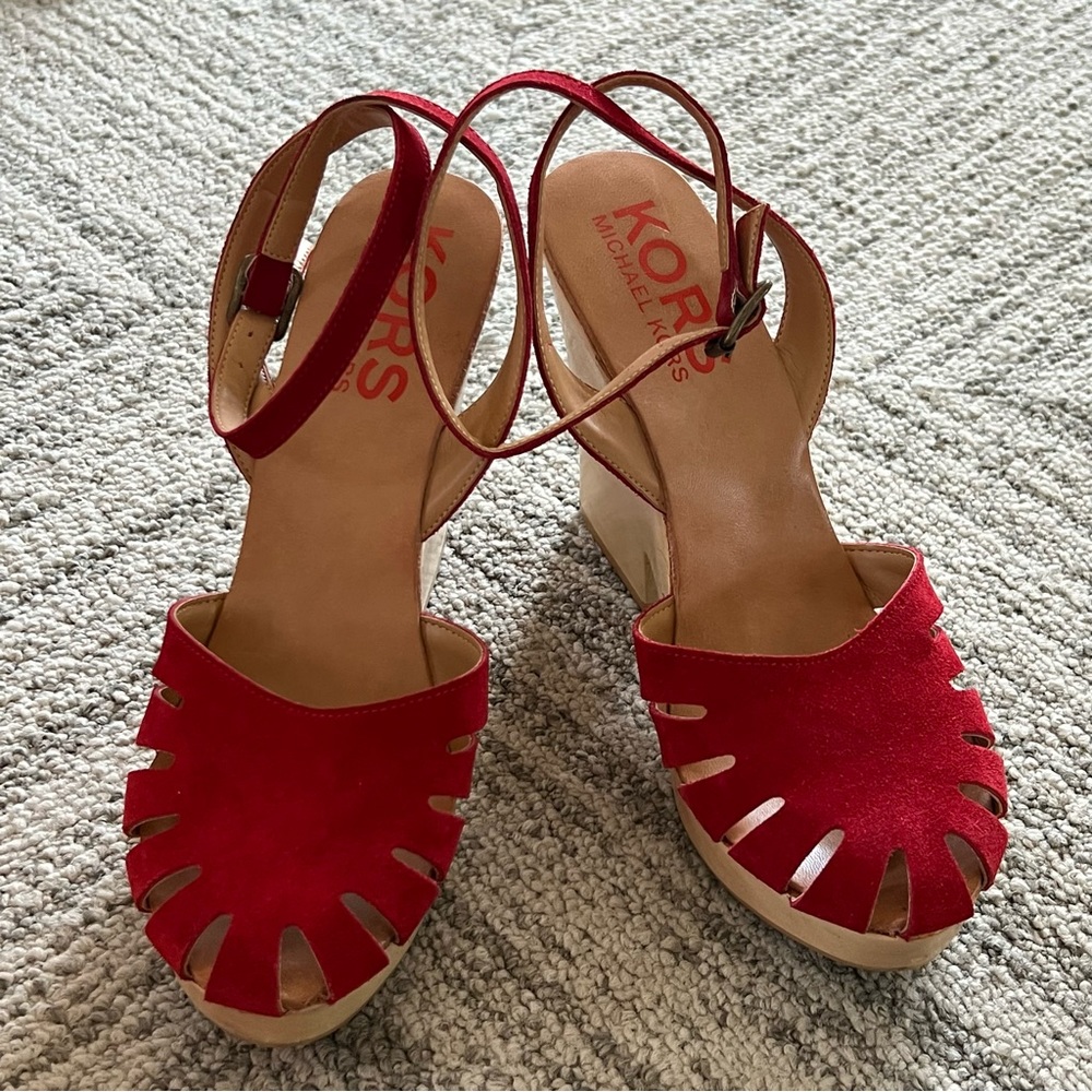 Vintage Michael Kors Heartbreak platform sandals